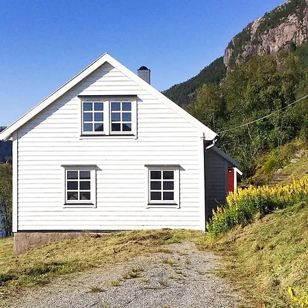8 Person In Masfjordnes-by Traum *